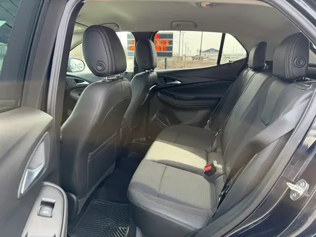 2020 Buick Encore GX AWD 4dr Preferred CERTIFIED! CLEAN CARFAX! - Photo 18