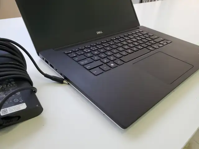 Dell précision 5540, i7 9ème gén,32GB,512GB, Nvidia 4GB,Win 11 - Photo 3