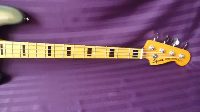 Precision modèle Squier 70's Classic Vibe antigua limité - Photo 3