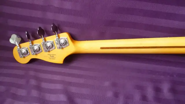 Precision modèle Squier 70's Classic Vibe antigua limité - Photo 7