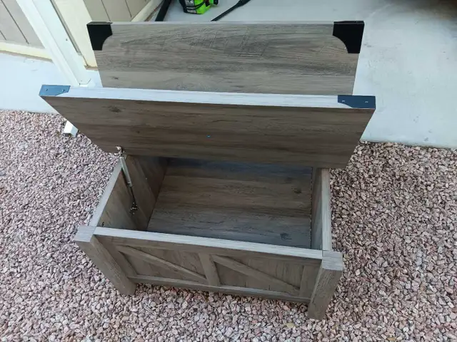 Coffee table W/ Storage - Photo 5