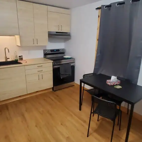 Private room for rent - Photo 6