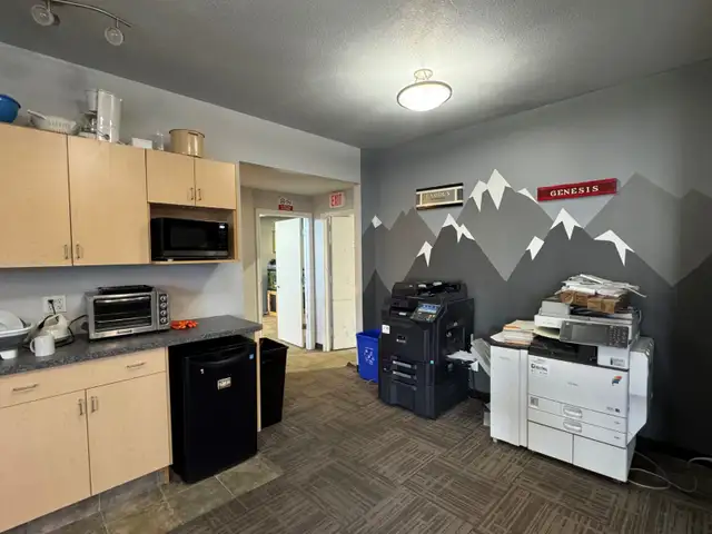 Retail   Warehouse Space - For Sale or Lease - Photo 5