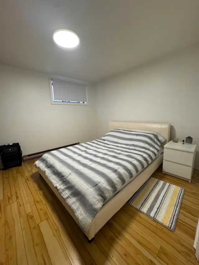 Magnifique 3 ½ à Mercier Est, meublé   4 électroménagers - Photo 2