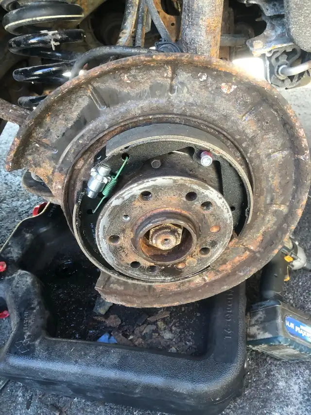 mechanic who will deliver the service. - Photo 4