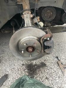 mechanic who will deliver the service. - Photo 6