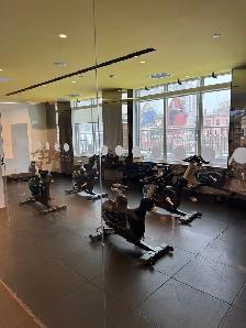 modern 2 bedroom 2 bathroom - Photo 6