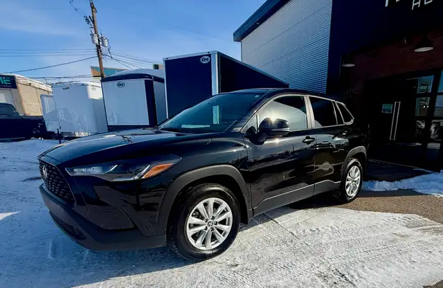 2023 Toyota Corolla Cross LE AWD