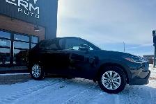 2023 Toyota Corolla Cross LE AWD - Photo 2