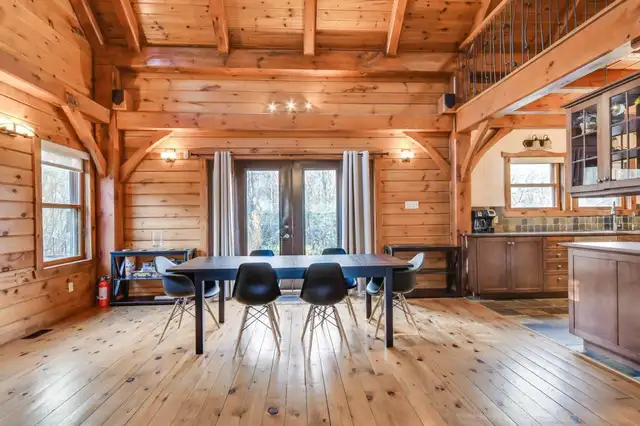 Beautiful Private Home on 7.8 Acres – Peaceful & Elegant Living - Photo 5