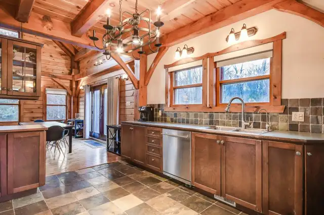 Beautiful Private Home on 7.8 Acres – Peaceful & Elegant Living - Photo 6