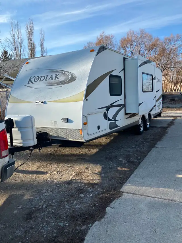 2011 Kodiak Travel Trailer for Sale - Photo 6