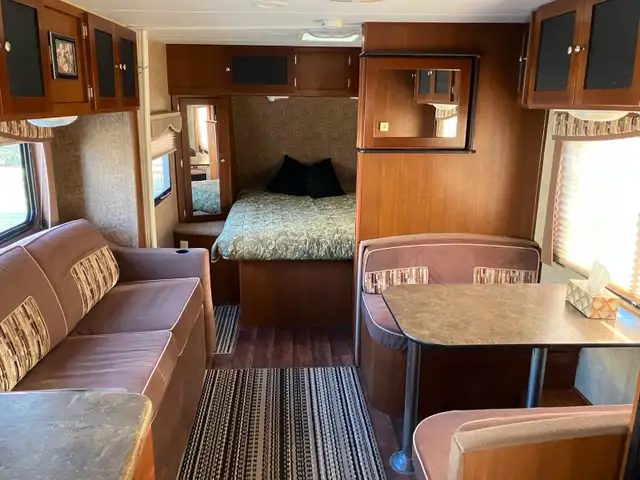2011 Kodiak Travel Trailer for Sale - Photo 7