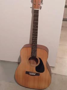 Yamaha acoustic guitar model Eterna, FOR REPAIR/PARTS