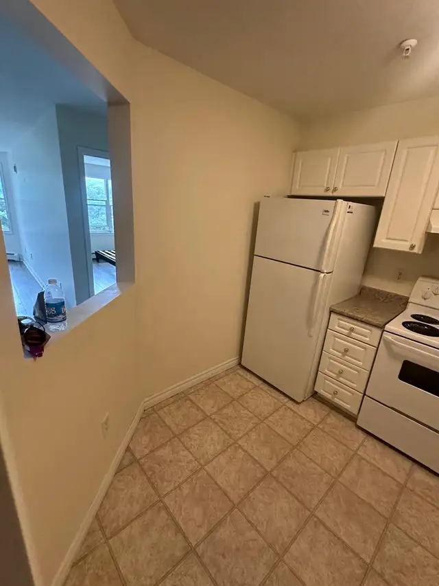 Room for Rent - Photo 2