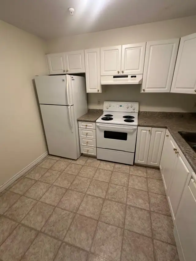 Room for Rent - Photo 3