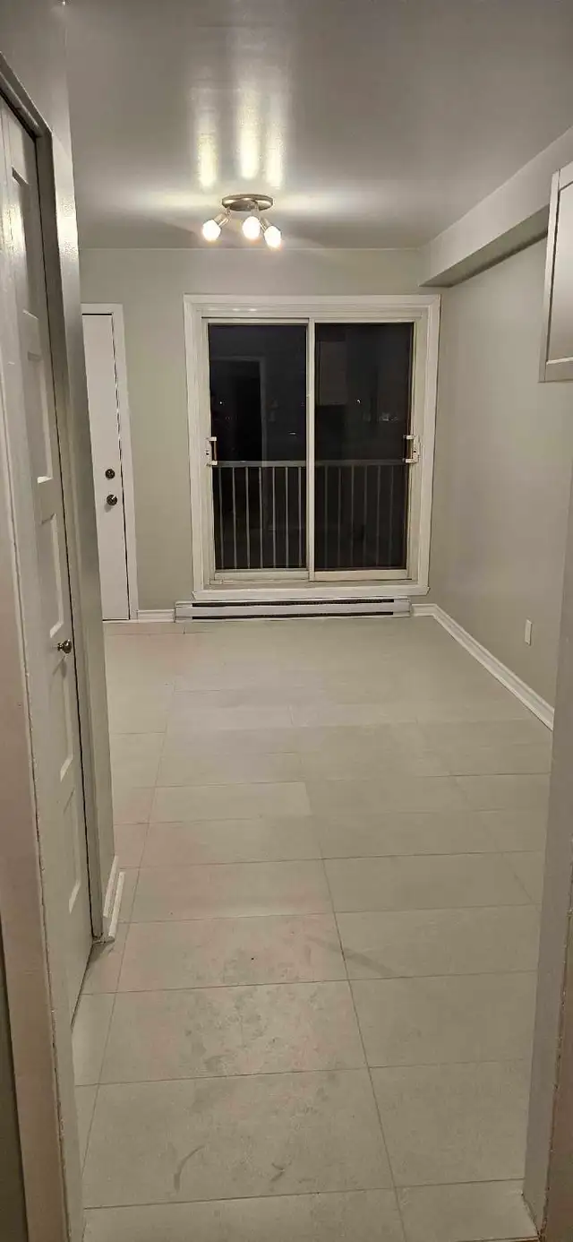 Grand 41/2 rénové Pointe-Aux-Trembles, 1500$/mois - Photo 5