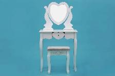 SPECIAL,Heart ❤️ Shaped Makeup Vanity Table Set STOOL INCLUDED. - Photo 3