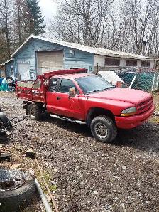 2000 dodge dakota 4x4 with dumpbox. - Photo 4