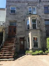 Westmount Grand/Big 6 1/2 Duplex central, jardin/yard, parking