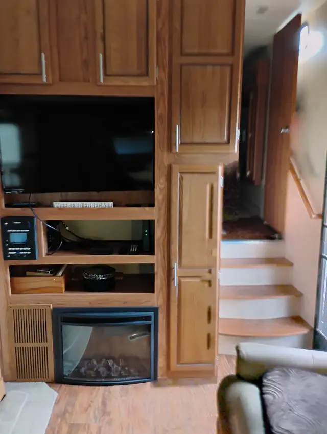 Flagstaff 8528RKWS 5th wheel - Photo 6