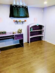 Private room with attached washroom for rent in Scarborough - Photo 2