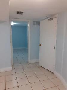 Basement Single Room,Rent $500,Victoria Pk Avenue & Eglinton Ave - Photo 6