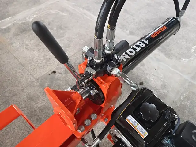7.0hp 18ton Gasoline Hydraulic Log Splitter - Relyard - Photo 8