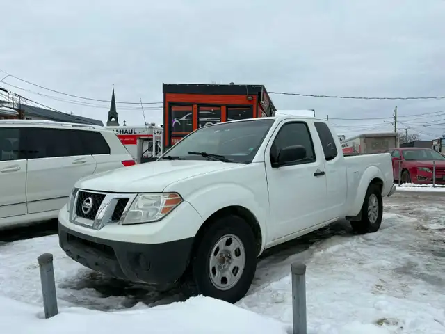 Nissan Frontier 2016 Aut. 149 500 km $9,995. Rusty 450-820-0550