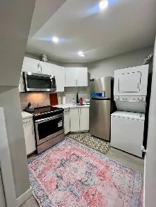 Fully Furnished/Unfurnished 5 Bedroom, 3.5 Bath House hot tub - Photo 10