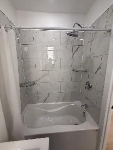 Fully renovated bachelor unit - Available Immediately! - Photo 6