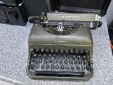 Remington Rand Typewriter Model 5