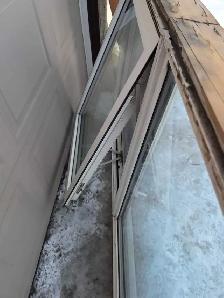 two double pane PVC awning style windows - Photo 4