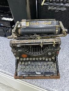Underwood Typewriter For Display Only