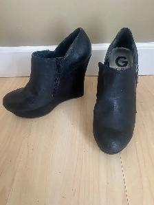 GUESS Wedge boot size7.5 - Photo 2