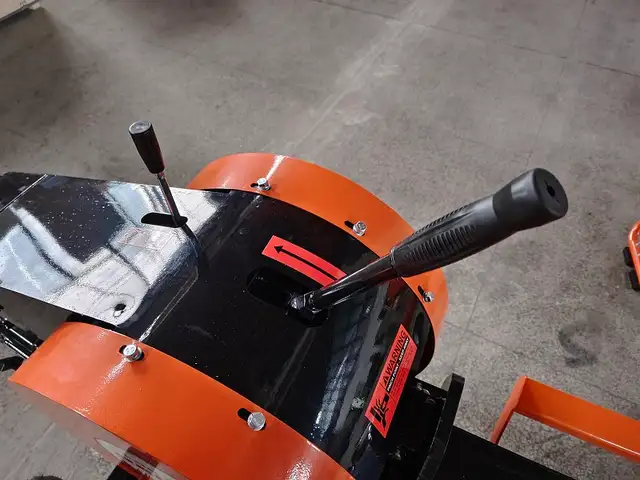 Relyard - 7.0hp 40ton Gasoline Kinetic Log Splitter - Photo 3