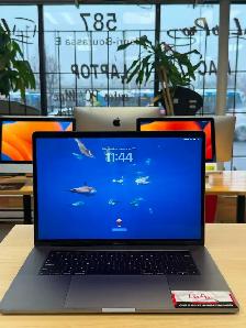 Apple Macbook Pro 15 inch Touchbar i7 16 GB 500gb - Photo 3