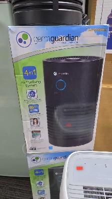 GERMGUARDIAN AC4700BDLX 4-IN-1 AIR PURIFIER