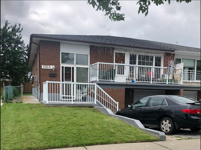 3 Bedroom House for rent in Malton, Mississauga