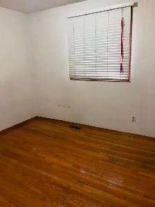 3 Bedroom House for rent in Malton, Mississauga - Photo 8