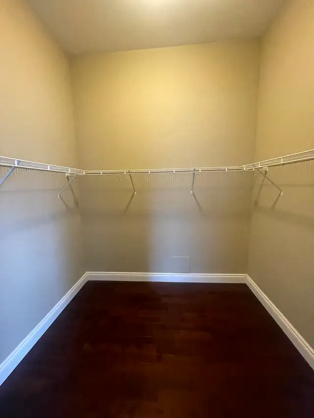 Beautiful 2 Bedroom Apartment in Belleville $2000 - Photo 8