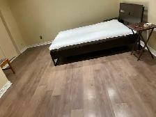 DON Mills &STEELS furnished basement private washroom - Photo 6