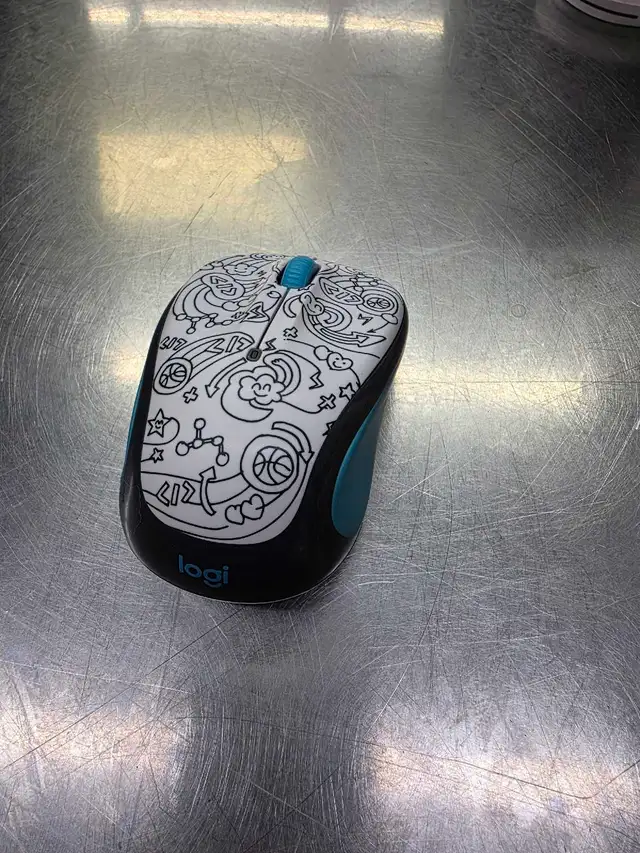 souris d'ordinateur Logitech
