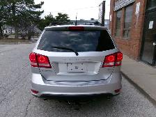 2012 Dodge Journey SXT CERTIFIED | BACKUP CAM | NO ACCIDENTS - Photo 5