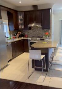 Fully furnishedroom with attached washroom in downtown Brampton