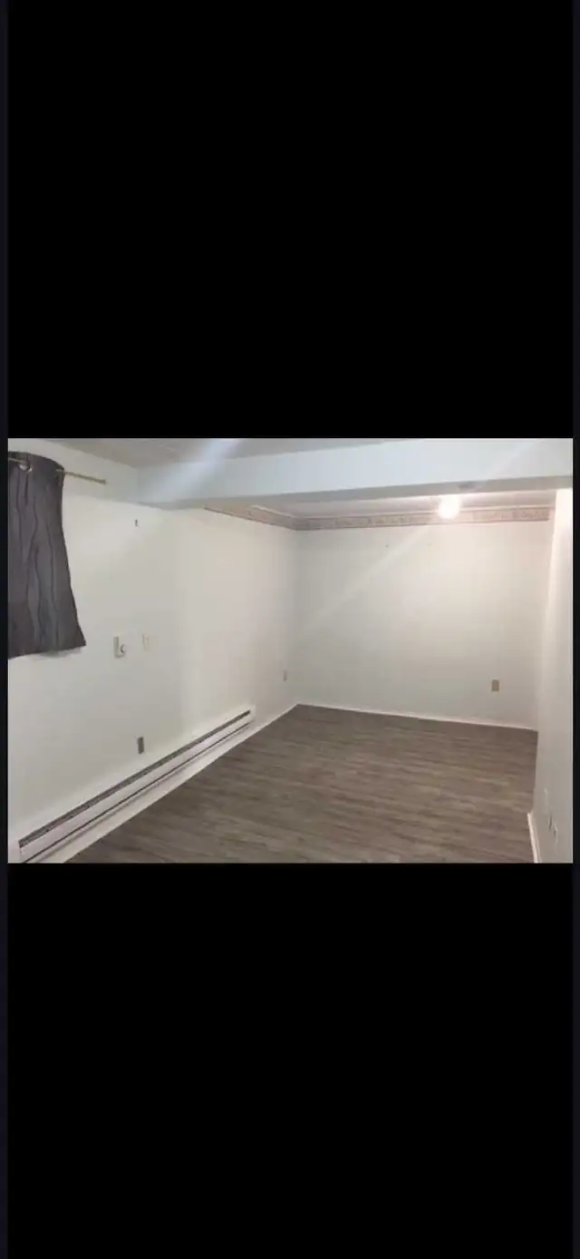 Studio Basement Room for Rent All Utilities Included - Photo 2