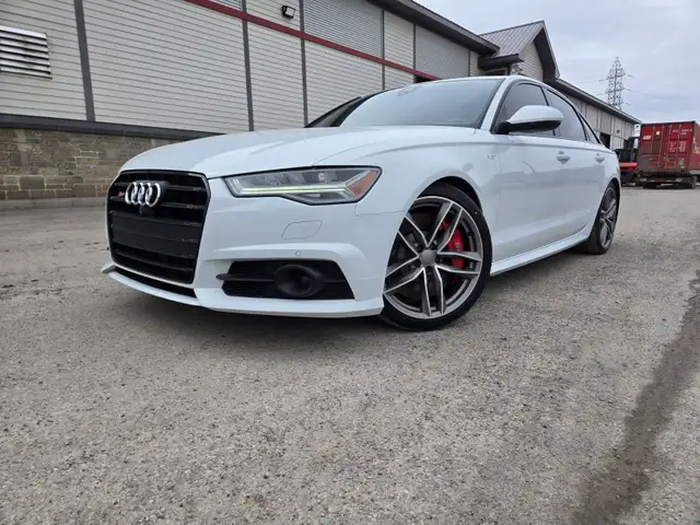 2018 Audi S6 AWD / 450HP / 7 SPEED / PREMIUM PLUS V8T - Photo 18