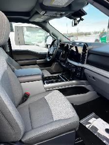 Ford F-450 XLT 2026 - Photo 2