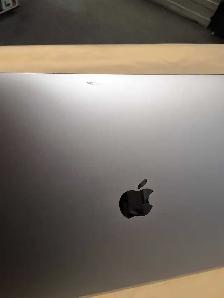 MacBook Pro 2020 13' i5  8GB 256GB - Photo 6