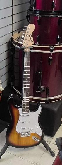 Rock Jam Strat Copy (31261126)